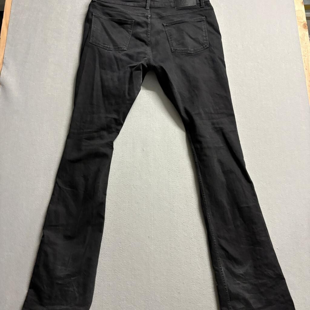 BoohooMAN Mens Distressed Flare Jeans Black Stretch Denim Size 36 x 36
