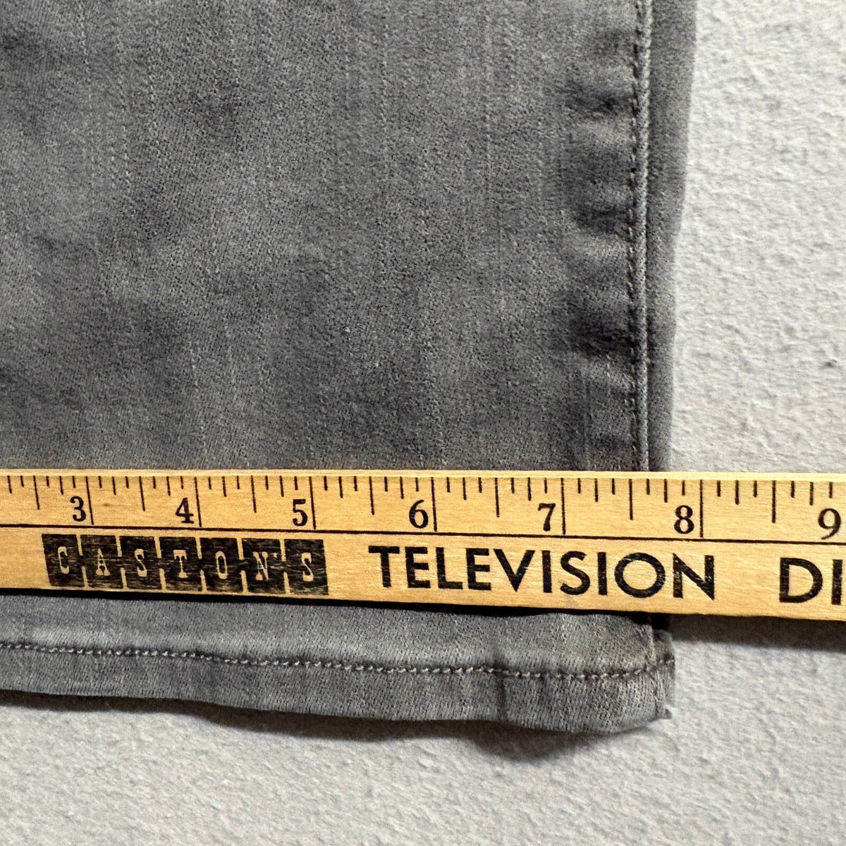 NYDJ Curves 360 Womens Crop Jeans Size 12 Gray Denim Stretch Capri Pants