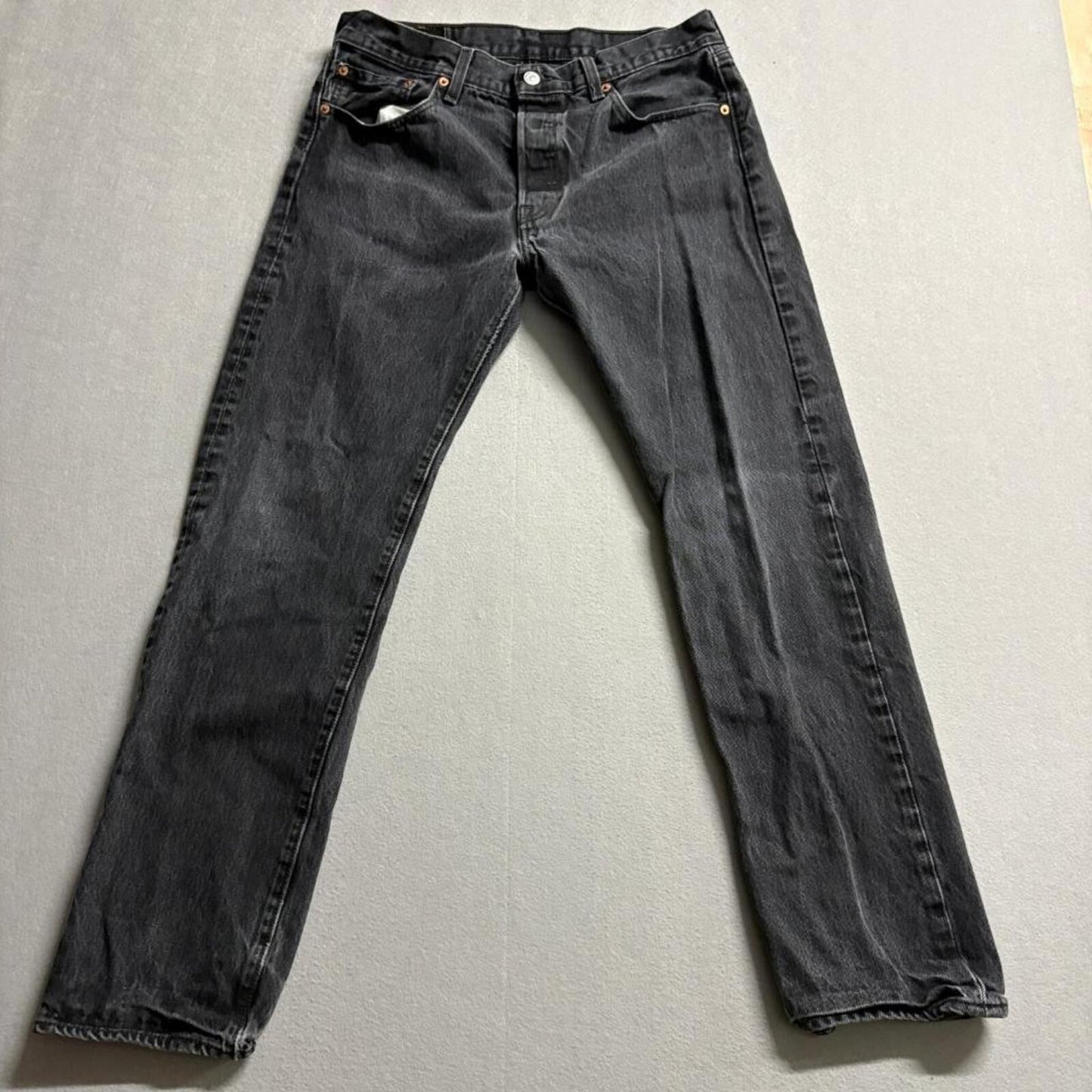 Levis 501 Original Fit Jeans Mens 33x32 Black Denim Button Fly Straight Leg