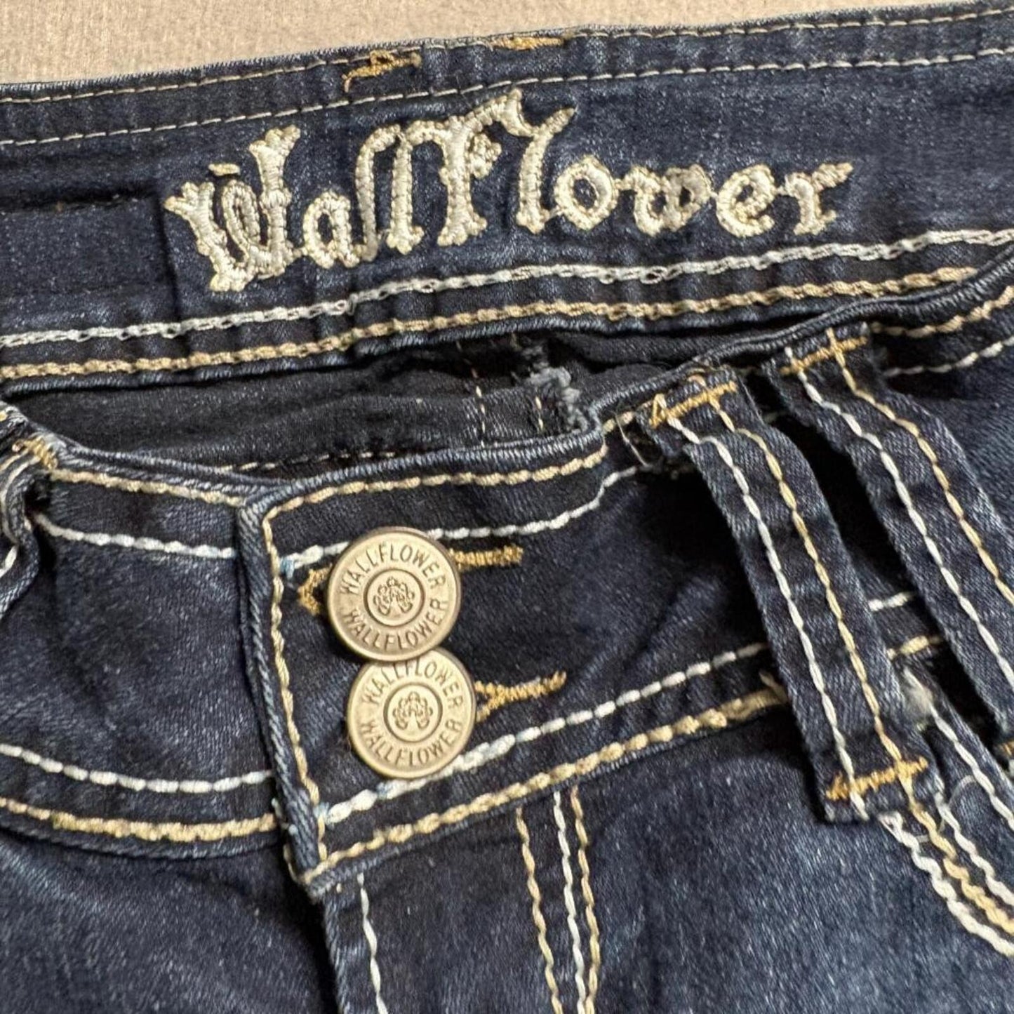 WallFlower Jeans Womens Size 0 Blue Denim Bootcut Thick Stitch Flap Pocket