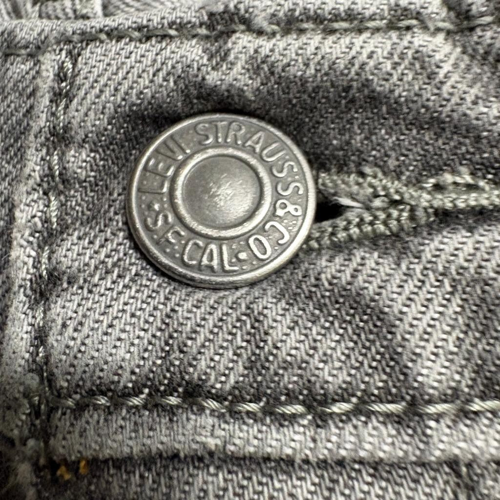 Levis 541 Athletic Taper Jeans Mens 40x32 Gray Distressed Ripped Denim