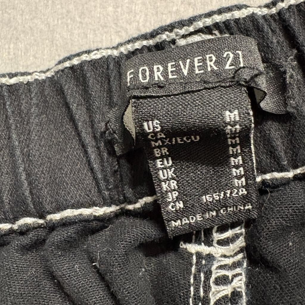 Forever 21 Womens Cargo Pants Medium Black Contrast Stitch Wide Leg Elastic