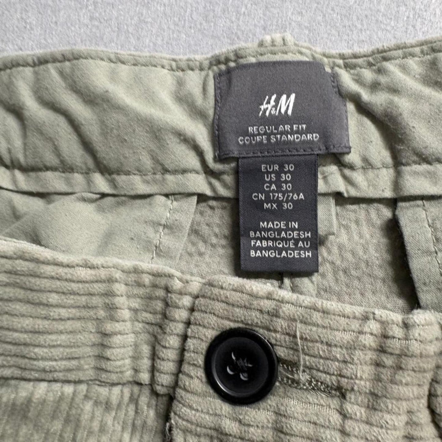 H&M Corduroy Pants Mens 30x27 Green Regular Fit Pleated Stretch Chino Trousers
