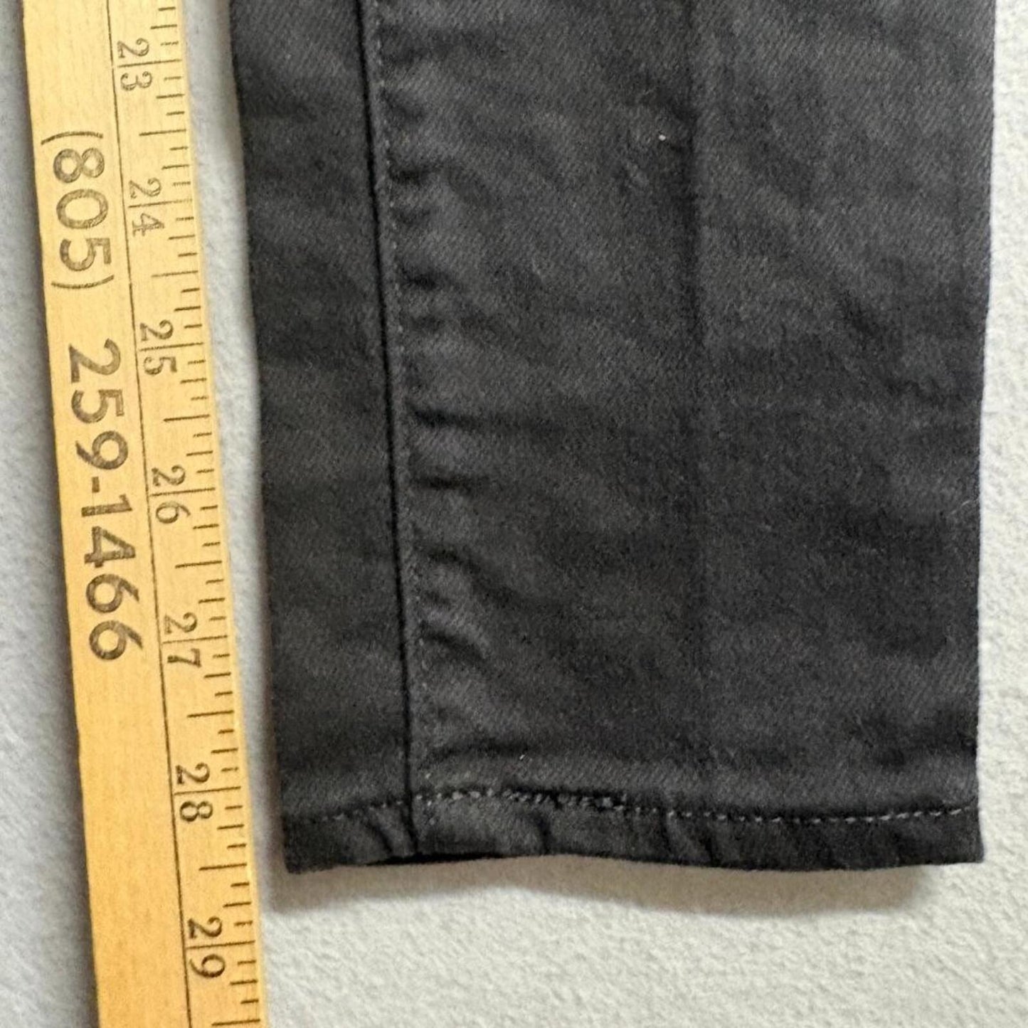 Levis 721 High Rise Skinny Jeans Womens 26x30 Black Distressed Ripped Knee Denim
