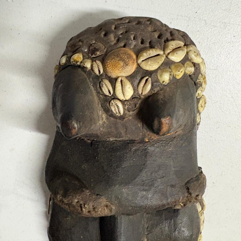 Vintage African Wè Guéré Style Carved Wood Mask Cowrie Shells Tribal Art 16"