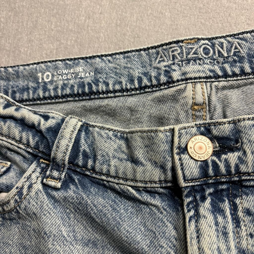 Arizona Jean Co Womens 10 Low Rise Baggy Jeans Blue Acid Wash Distressed Wide