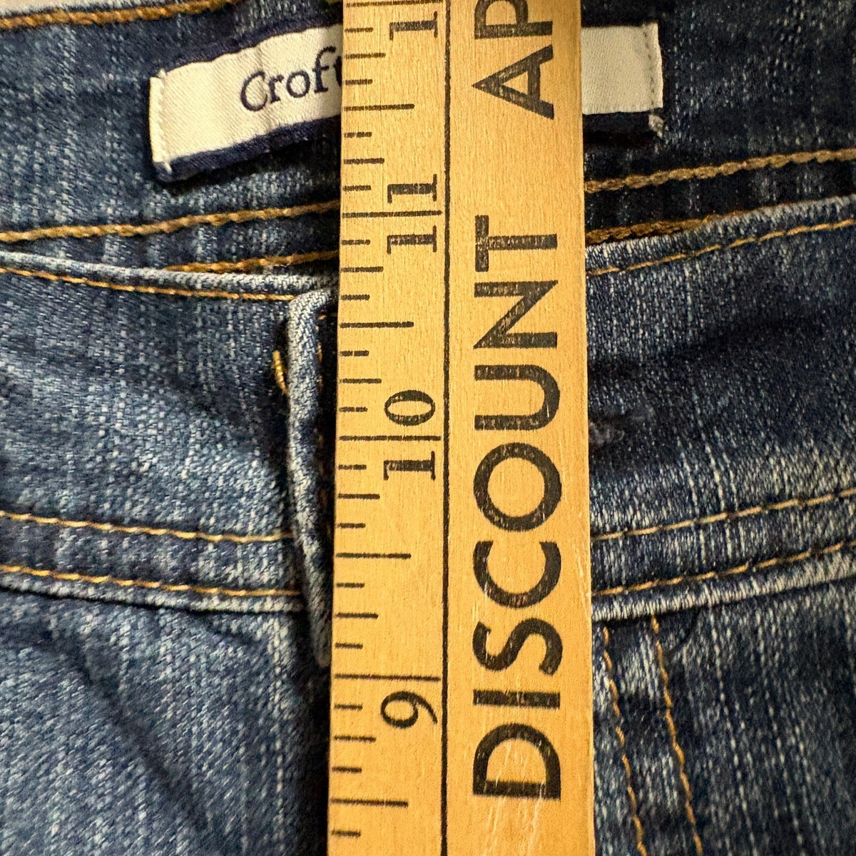 Croft & Barrow Denim Capri Jeans Womens 14 Blue Stretch Cuffed Crop Mid Rise