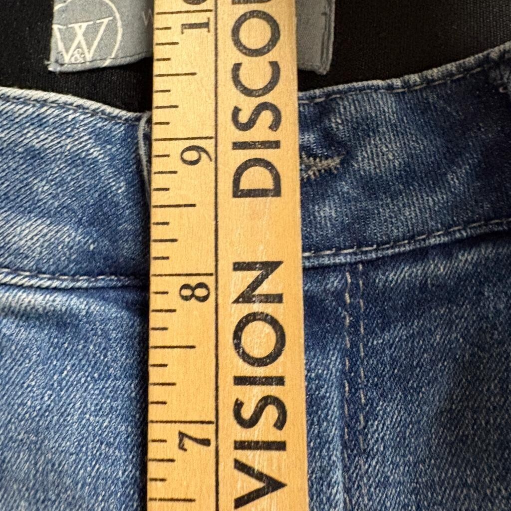 Wit & Wisdom Ab-Solution Straight Leg Jeans Womens Size 2 Blue Raw Hem Stretch