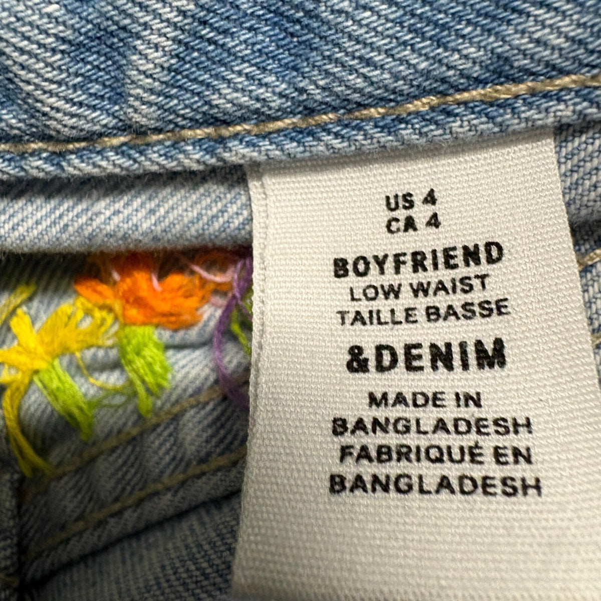 H&M &Denim Boyfriend Jeans Womens 4 Blue Distressed Embroidered Flowers Raw Hem