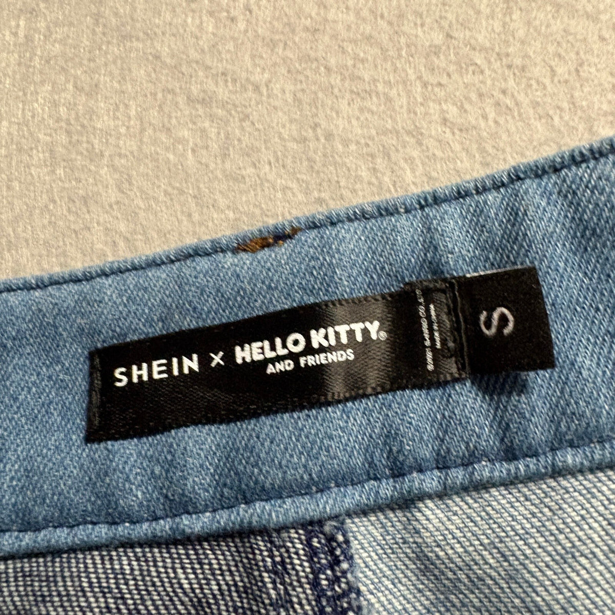 Shein Hello Kitty Wide Leg Jeans Womens Small Two Tone Blue Denim Colorblock