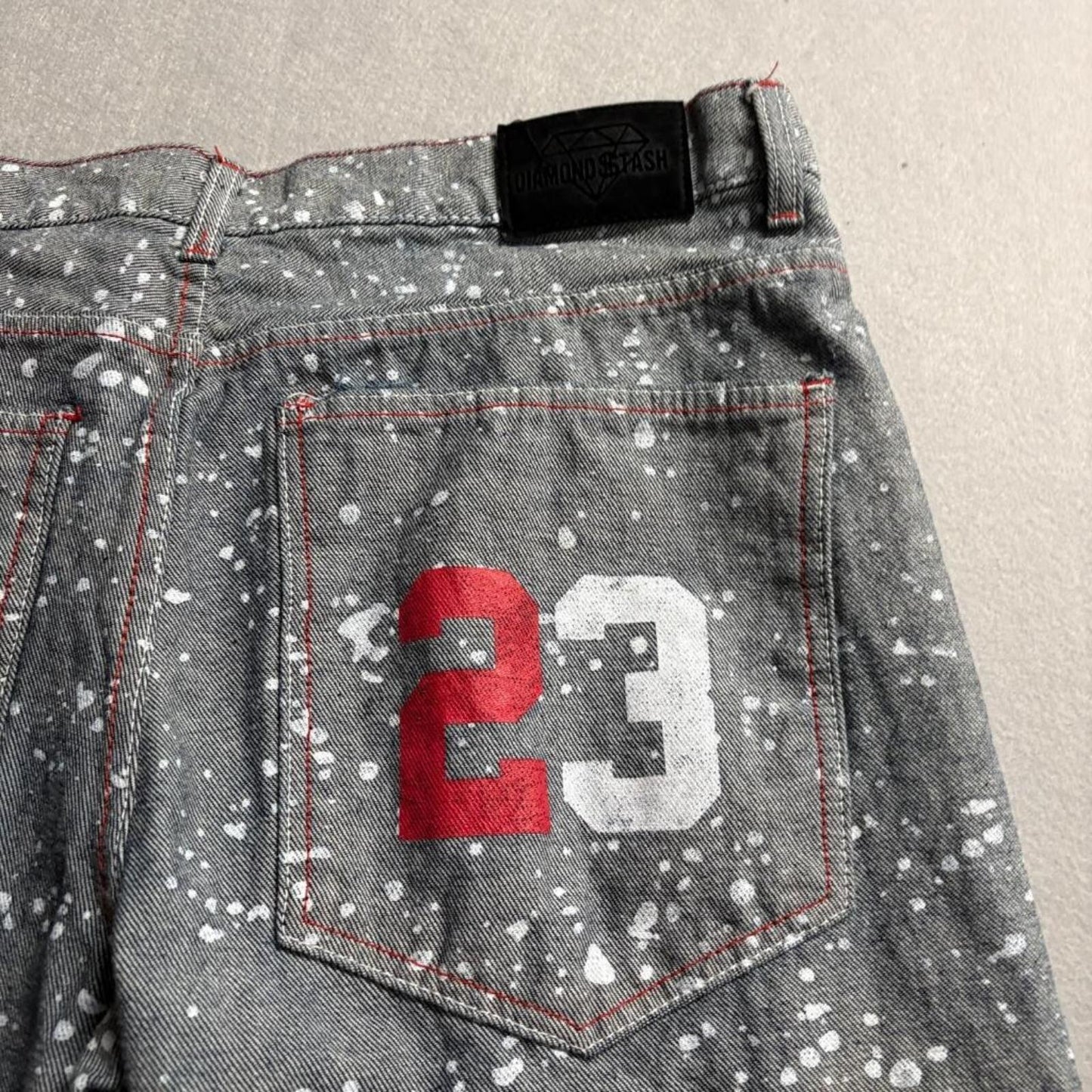 Diamond Stash Mens Jeans Size 40 Gray Acid Bleach Splatter Bull 23 Graphic Denim
