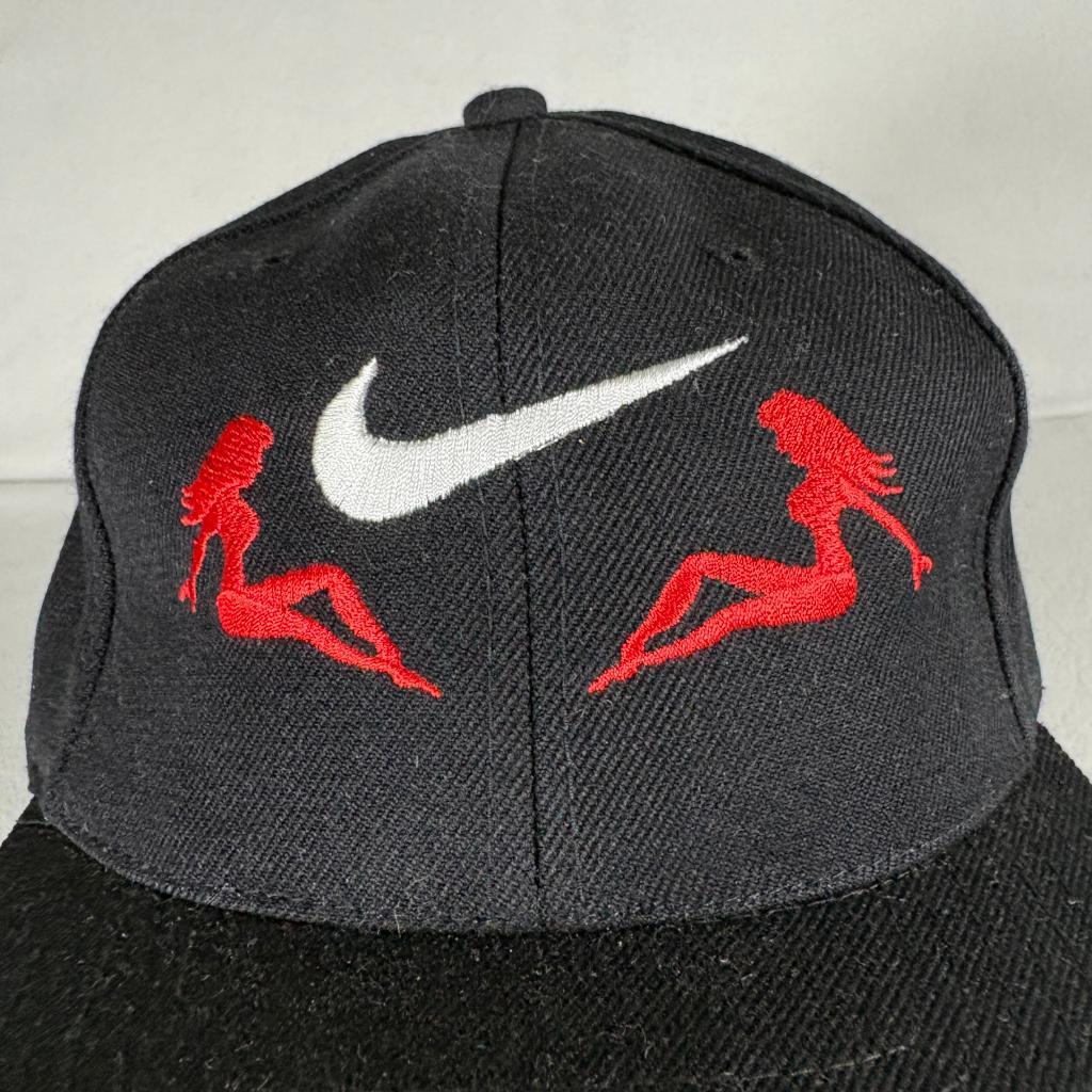 Vintage Kee and Ed Mudflap Girl Swoosh Snapback Hat Mens Black Wool Blend Cap