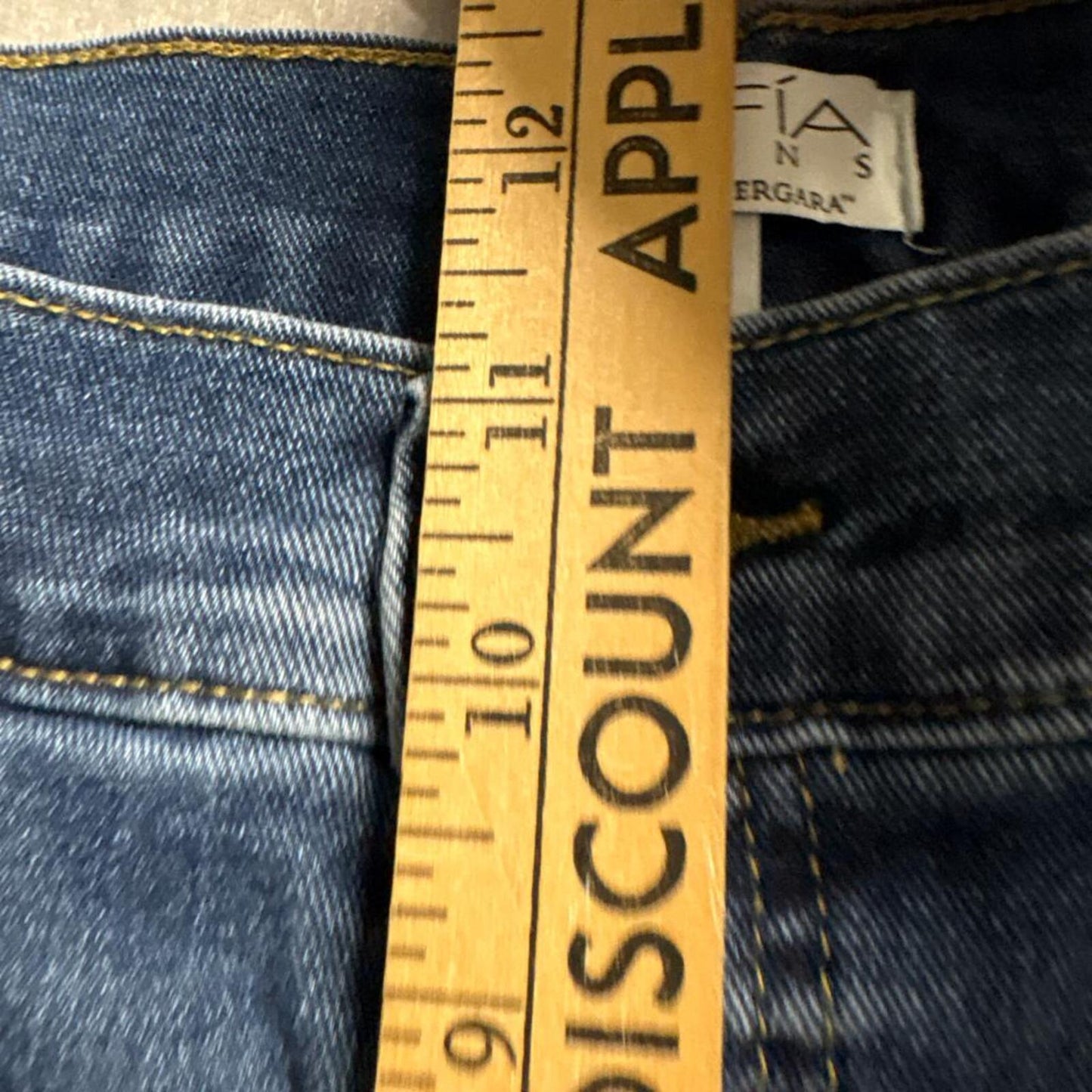 Sofia Jeans by Sofia Vergara Lana Relaxed Straight Crop Blue Denim Women's Size