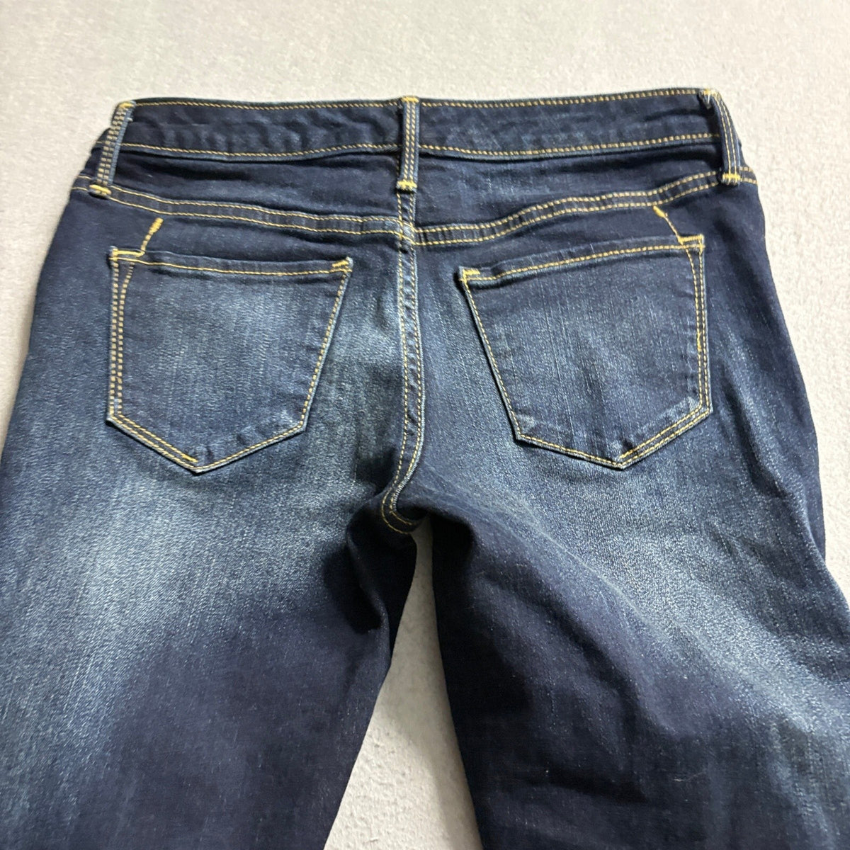 Mossimo Denim Womens Mid Rise Jegging Jeans Size 2 26R Dark Wash Distressed