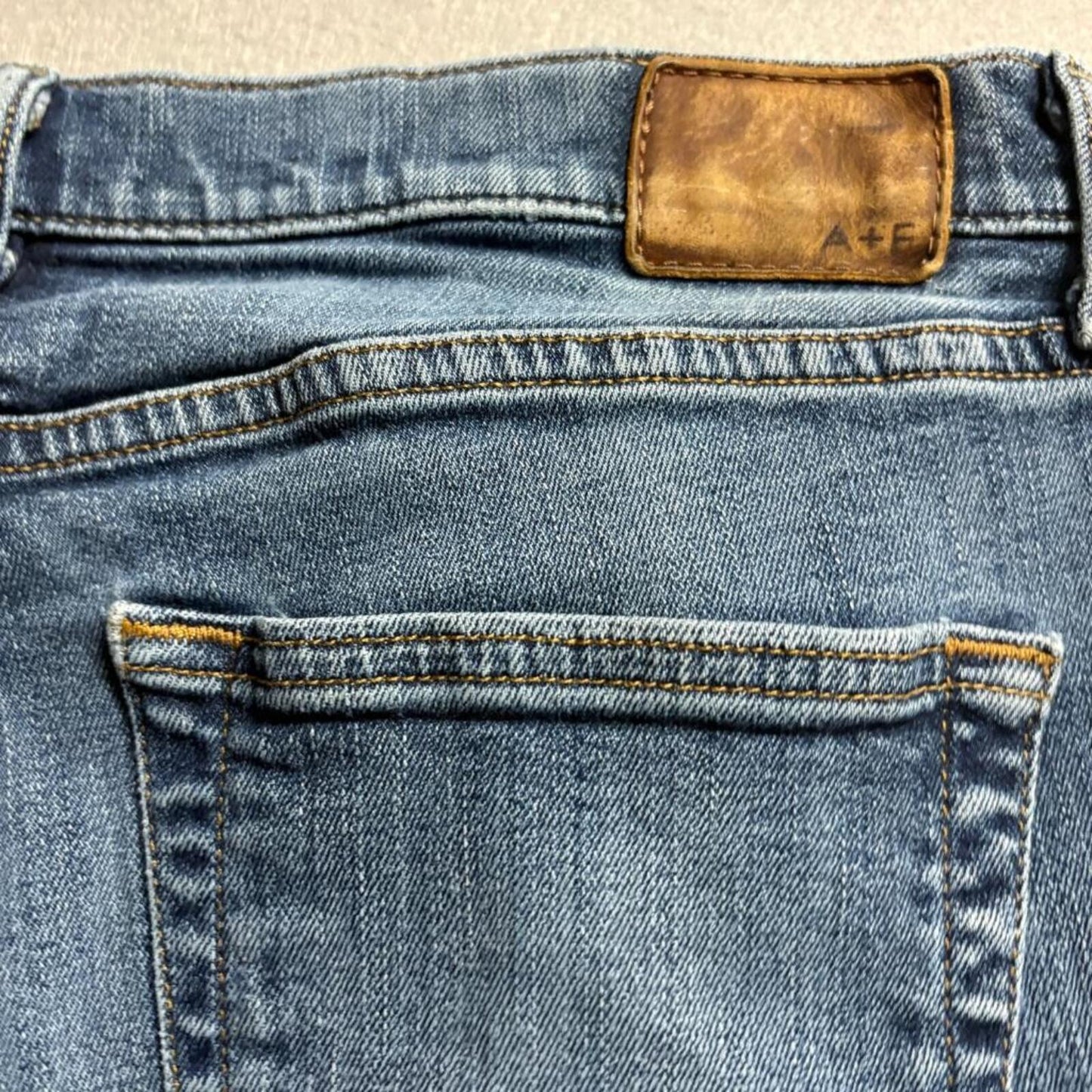 Abercrombie & Fitch Rustin Athletic Slim Jeans Mens 32x34 Blue Stretch Denim