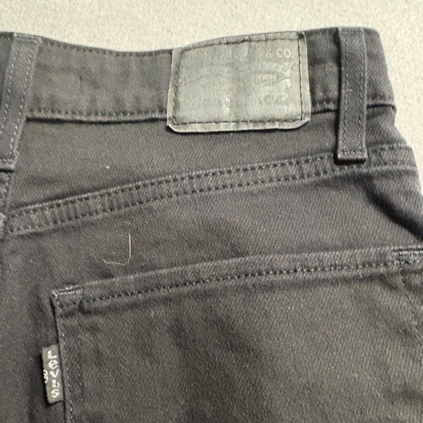 Levis 721 High Rise Skinny Jeans Womens 26x30 Black Distressed Ripped Knee Denim