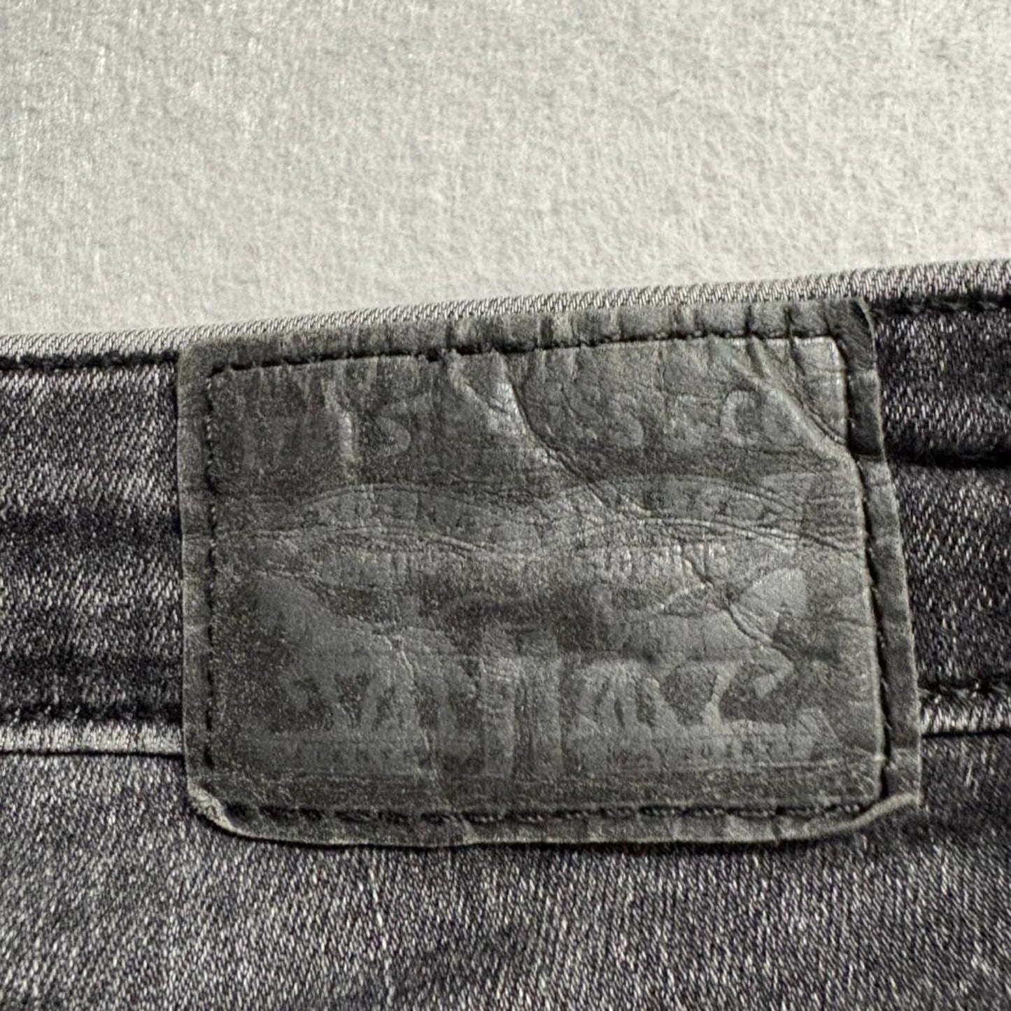 Levi's 721 High Rise Skinny Jeans Womens 27x30 Gray Distressed Ripped Knee Denim