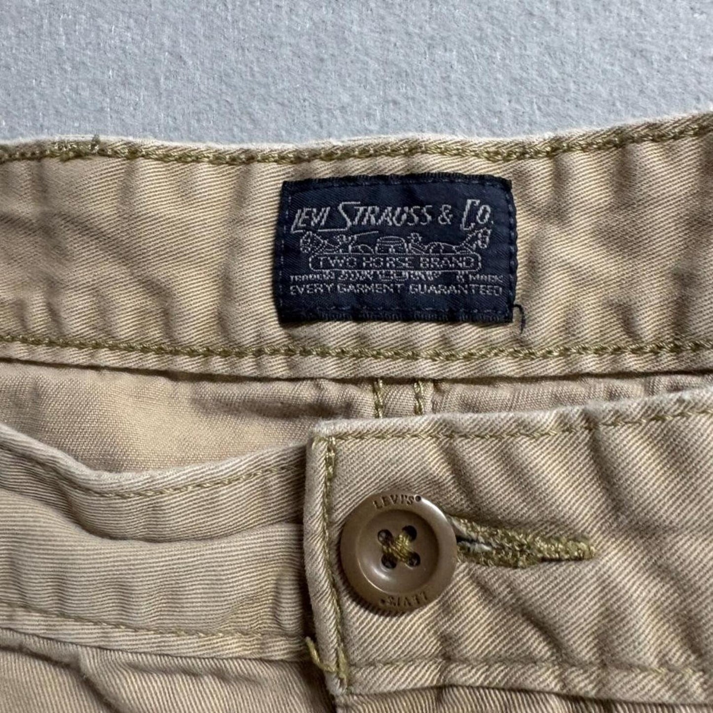 Levi Strauss Co Mens Cargo Shorts Size 48 Tan Khaki Cotton Twill Multi Pocket