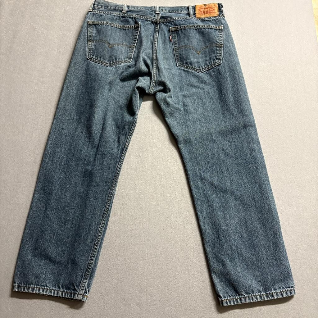 Levis 505 Regular Fit Jeans Mens 38x30 Blue Denim Straight Leg Pants