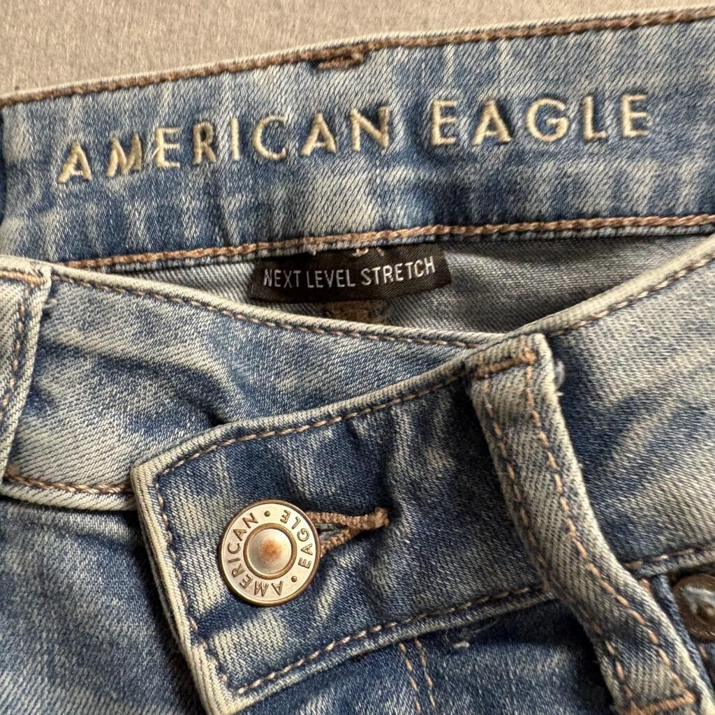American Eagle Super Hi-Rise Flare Jeans Womens 00 Next Level Stretch Distressed
