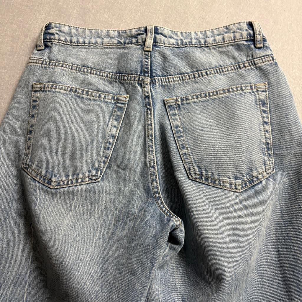 H&M Divided Distressed Wide Leg Jeans Womens Size 6 Blue Denim Ripped High Rise