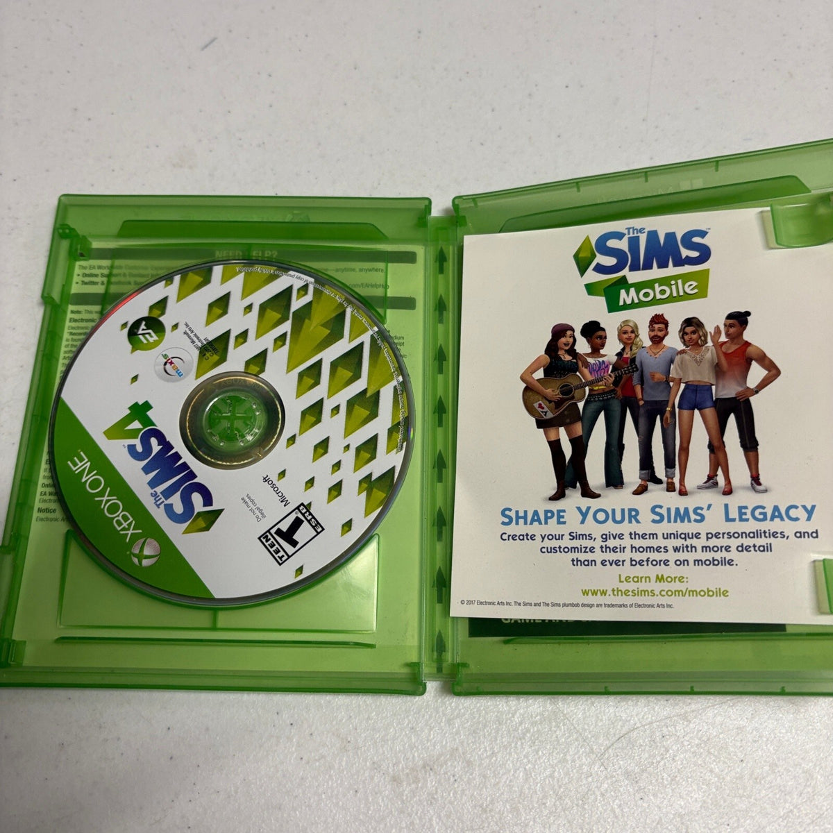 The Sims 4 Xbox One Game Complete Disc Artwork Case CIB Maxis Electronic Arts