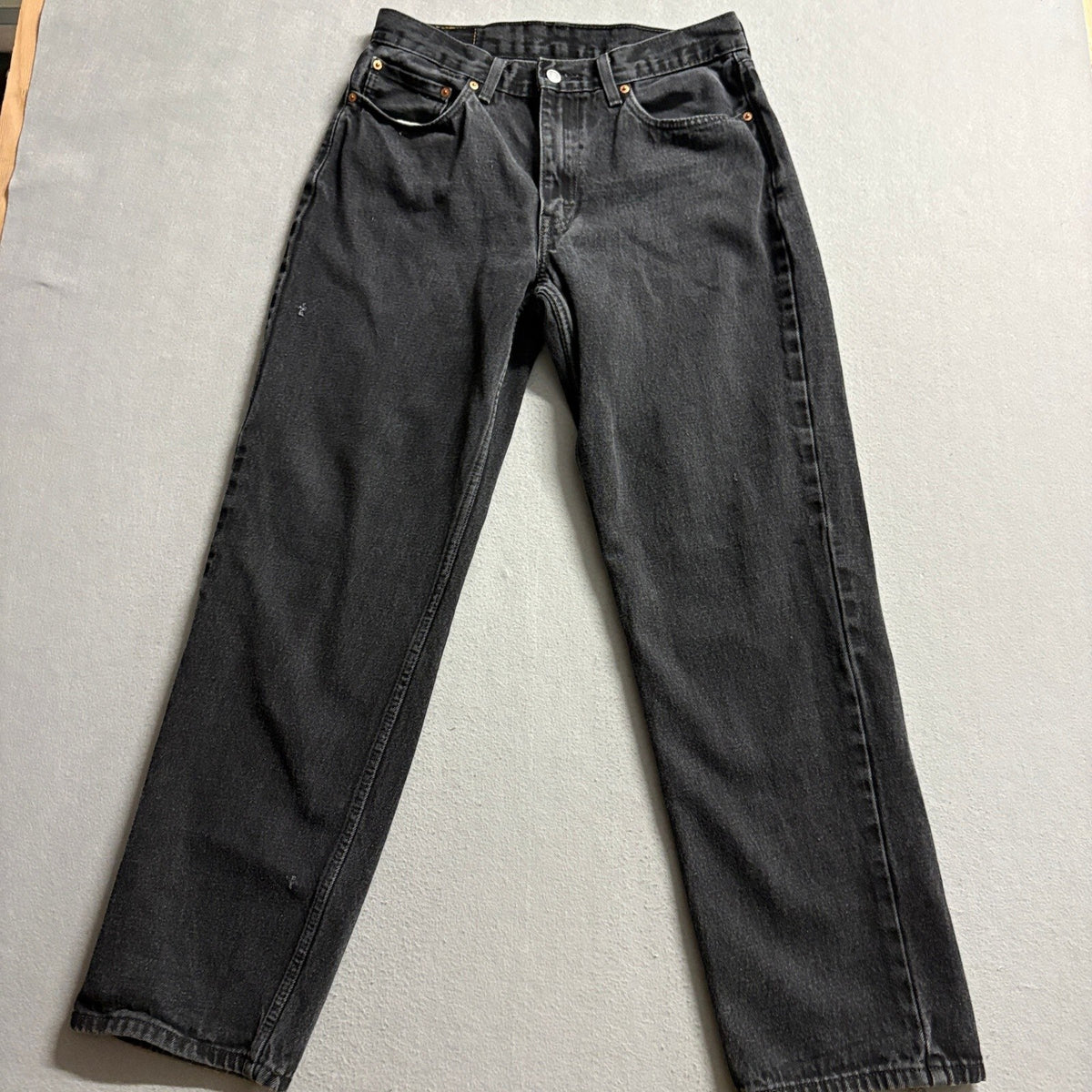Levis 550 Relaxed Fit Black Denim Jeans Mens 34x34 Measured 31x31.5 Vintage Look