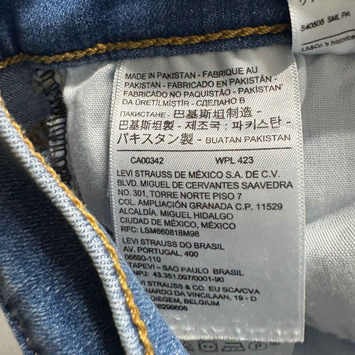 Levi's 720 High Rise Super Skinny Jeans Womens 27x30 Distressed Blue Denim