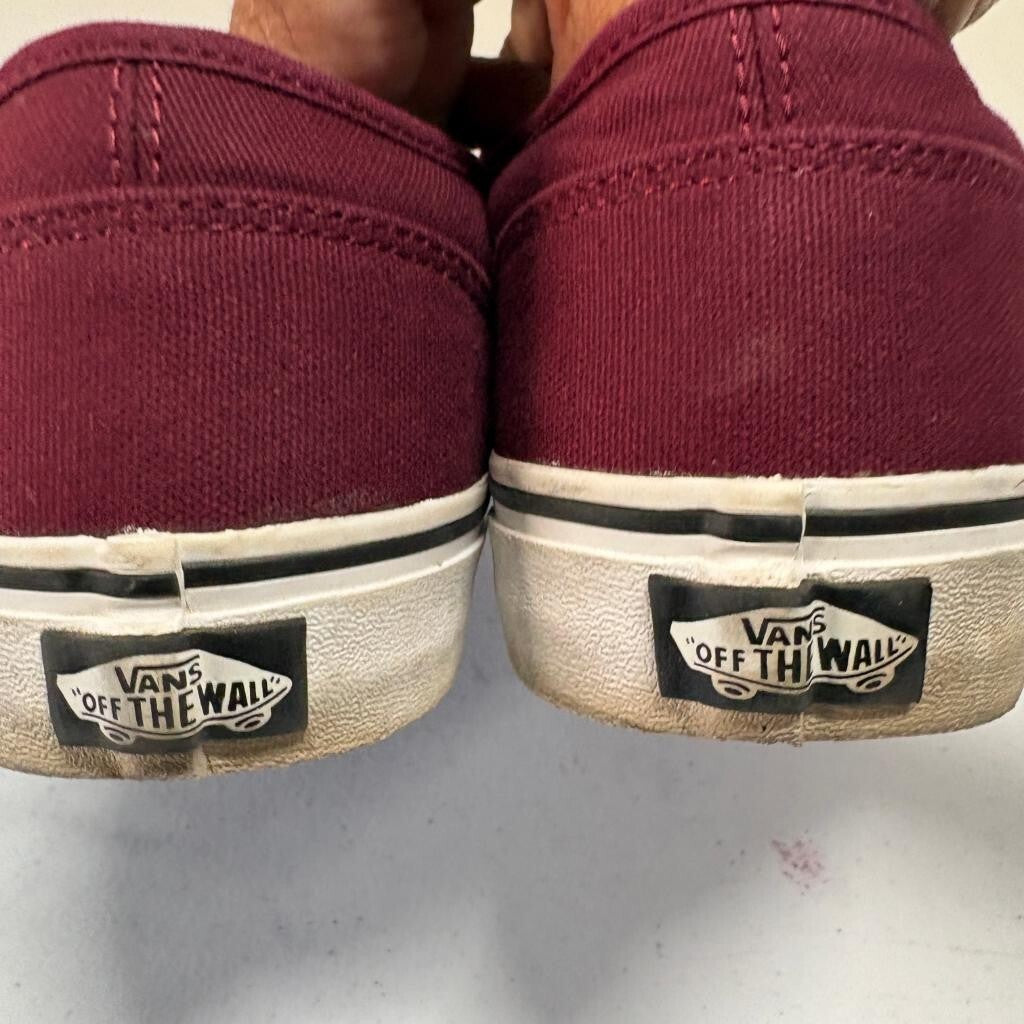 Vans Atwood Burgundy Maroon Canvas Mens Size 10 Low Top Skate Shoes Black Laces