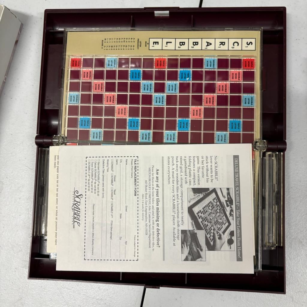 Vintage Scrabble Deluxe Travel Edition Milton Bradley 1990 Folding Case Wooden