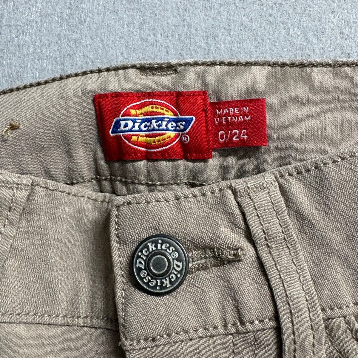 Dickies Girl Skinny Pants Womens Size 0/24 Khaki Beige Stretch Chino GM146