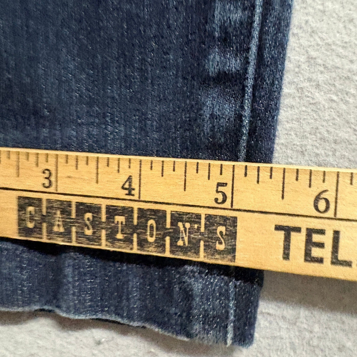 Duluth Trading Co Womens 10 Regular Curvesetter Waistband Dark Wash Utility
