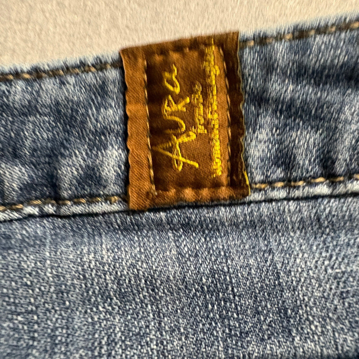Wrangler Aura From The Women Of Wrangler Straight Leg Blue Jeans Medium Wash