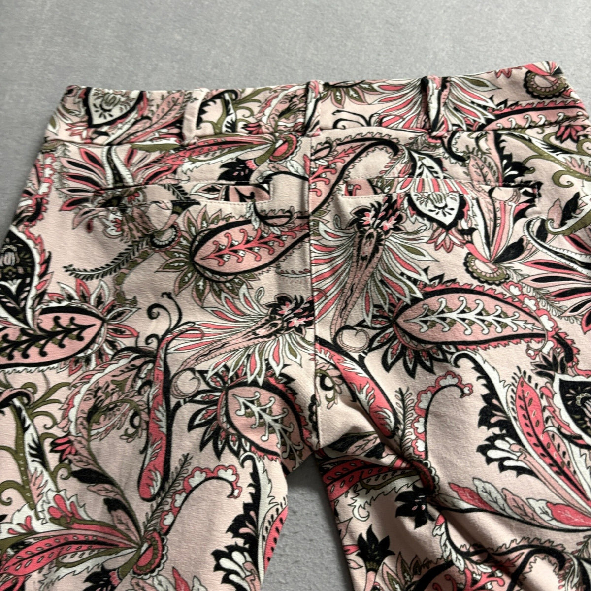 New York & Company Paisley Stretch Pants Womens Size 4 Pink Cotton Blend Crop