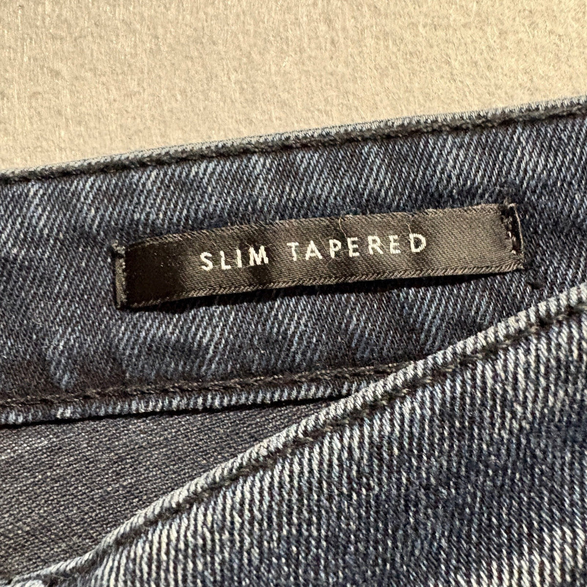 GUESS Los Angeles Slim Tapered Jeans Mens Size 32x30 Dark Wash Denim Stretch - Photo 5