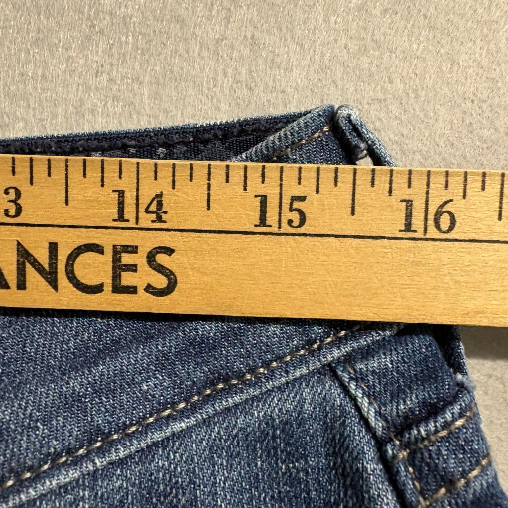Levis 525 Perfect Waist Straight Leg Jeans Womens Size 12M Blue Denim Stretch