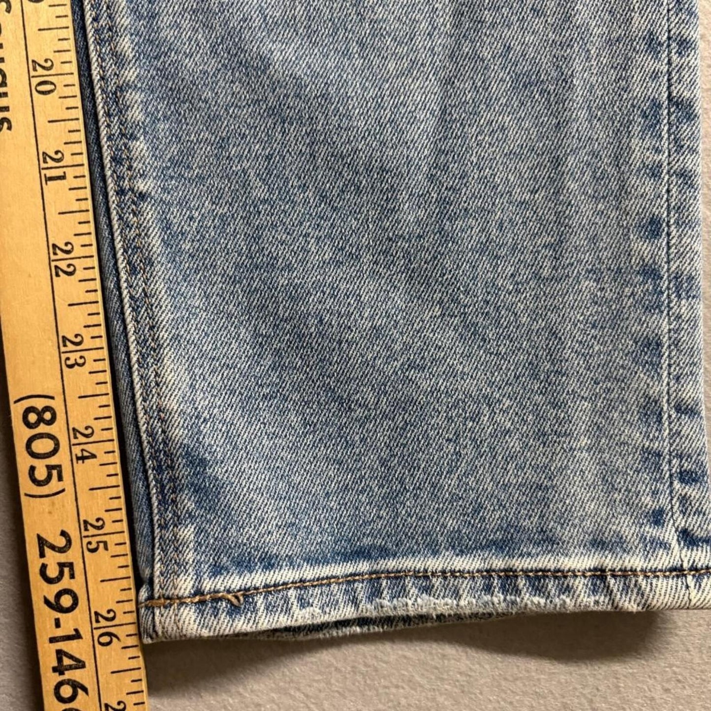 American Eagle Highest Rise Mom Jeans Womens 8 Regular Blue Distressed Pockets