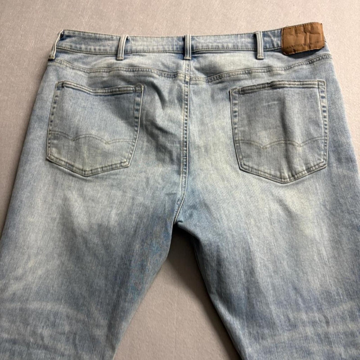 American Eagle Airflex Athletic Fit Distressed Jeans Mens 40x30 Light Wash Blue