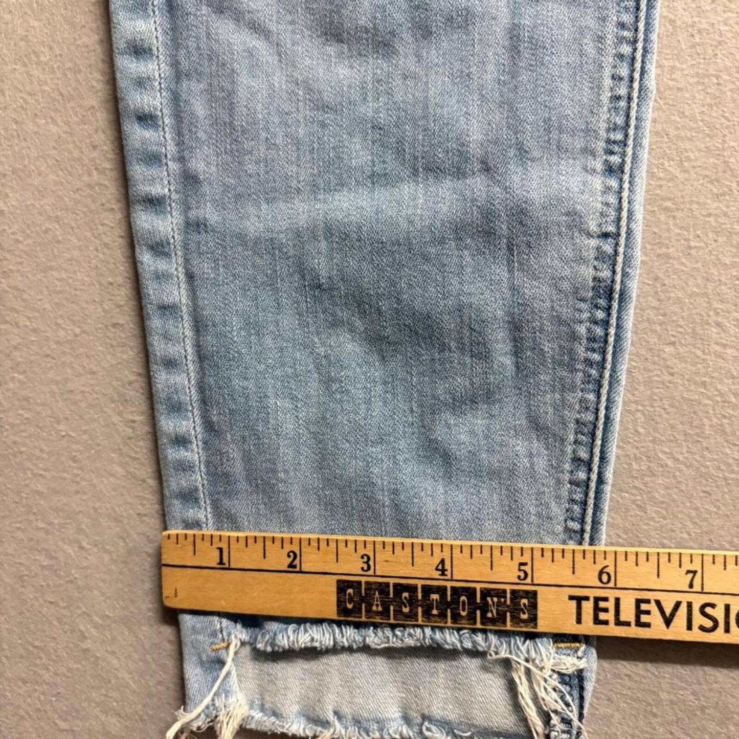 H&M Divided Patchwork Jeans Womens Size 6 Blue Distressed Raw Hem Crop Straight