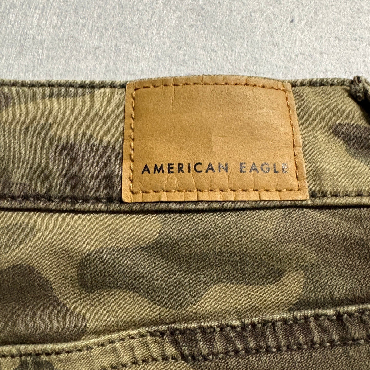 American Eagle Hi Rise Jegging Womens 10 Camo High Waisted Super Stretch Pants