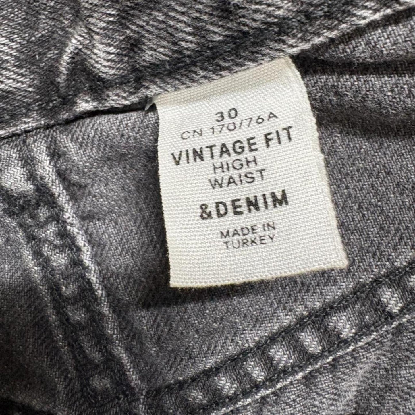 H&M &Denim Vintage Fit High Waist Jeans Womens Size 30 Gray Studded Starburst
