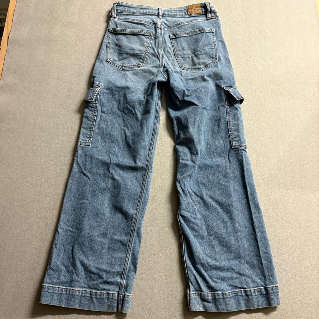 American Eagle Super High Rise Baggy Wide Leg Cargo Jeans Womens 6 Regular Blue
