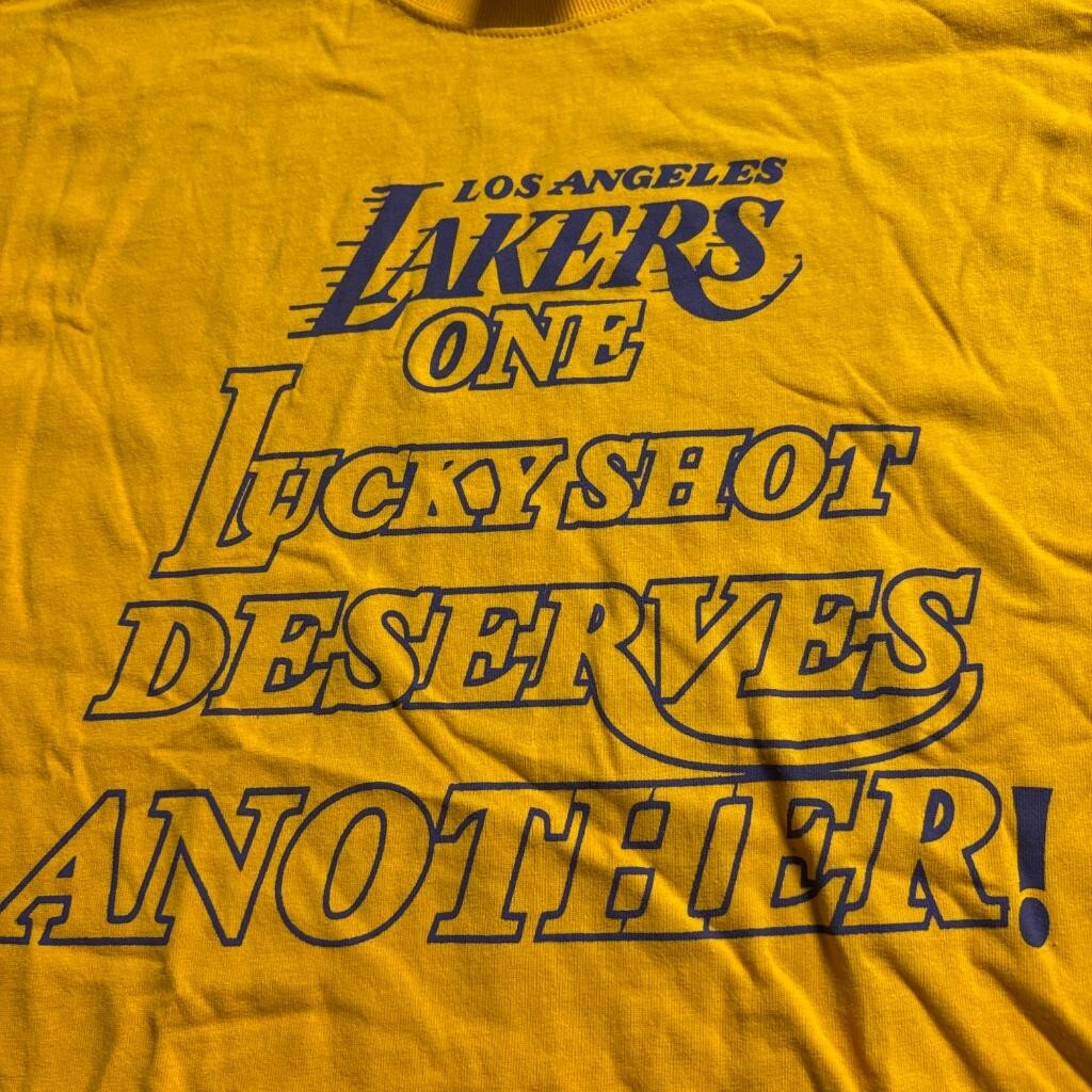 Vintage Los Angeles Lakers Derek Fisher 0.4 Shot T-Shirt Mens XL Gold Yellow BNK