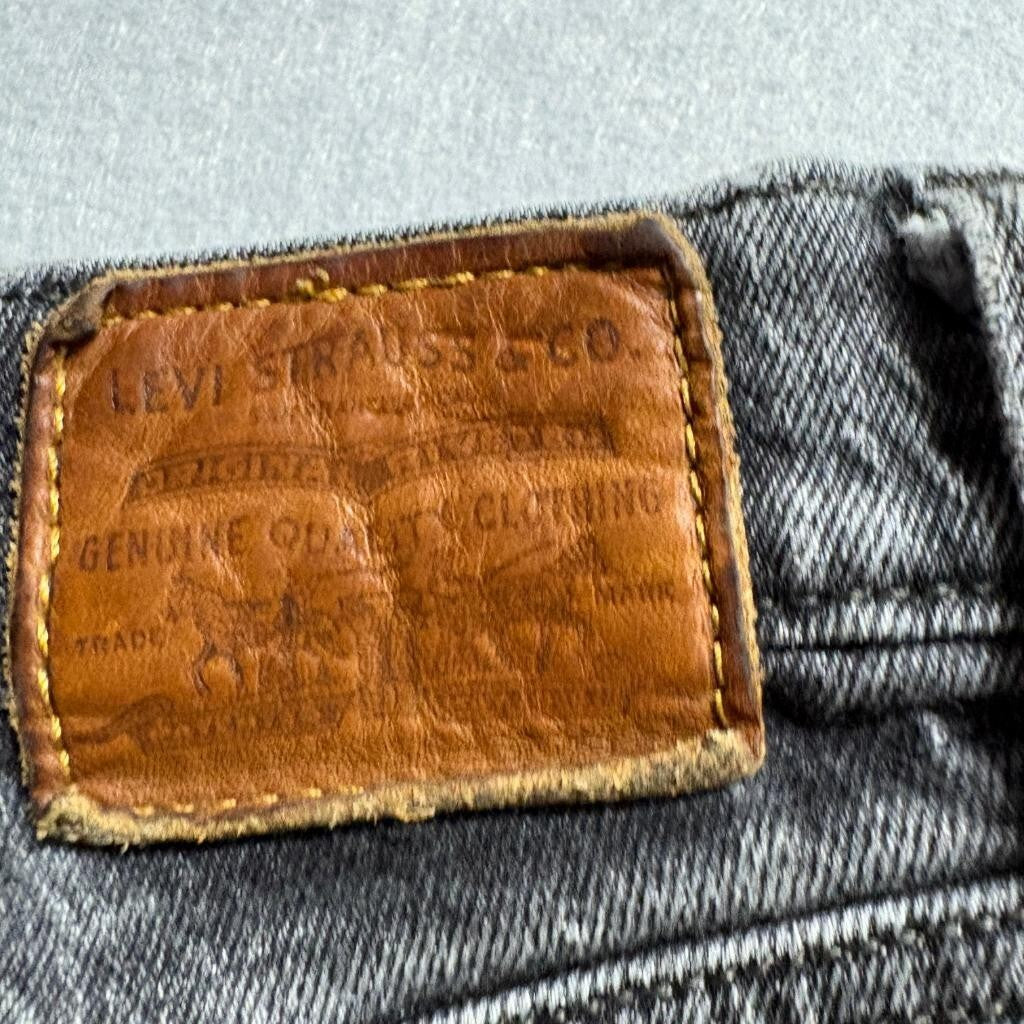 Levis Premium Ribcage Straight Jeans Womens 26 Gray Denim High Rise Button Fly