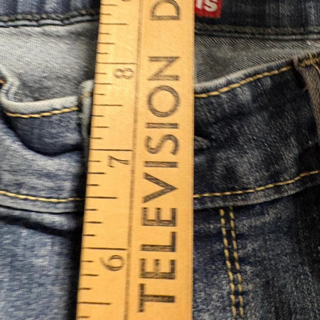 Denizen from Levis Skinny Jeans Womens Size 4M Blue Denim Stretch