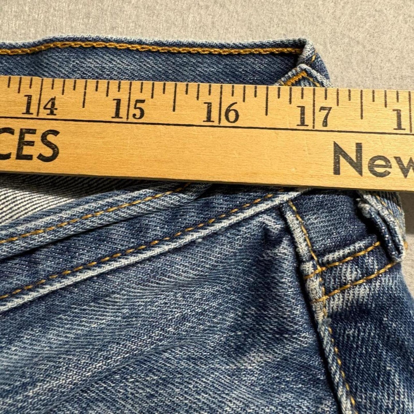 Levis 501 Button Fly Jeans Mens 38x32 Distressed Blue Denim Straight Leg 34x29