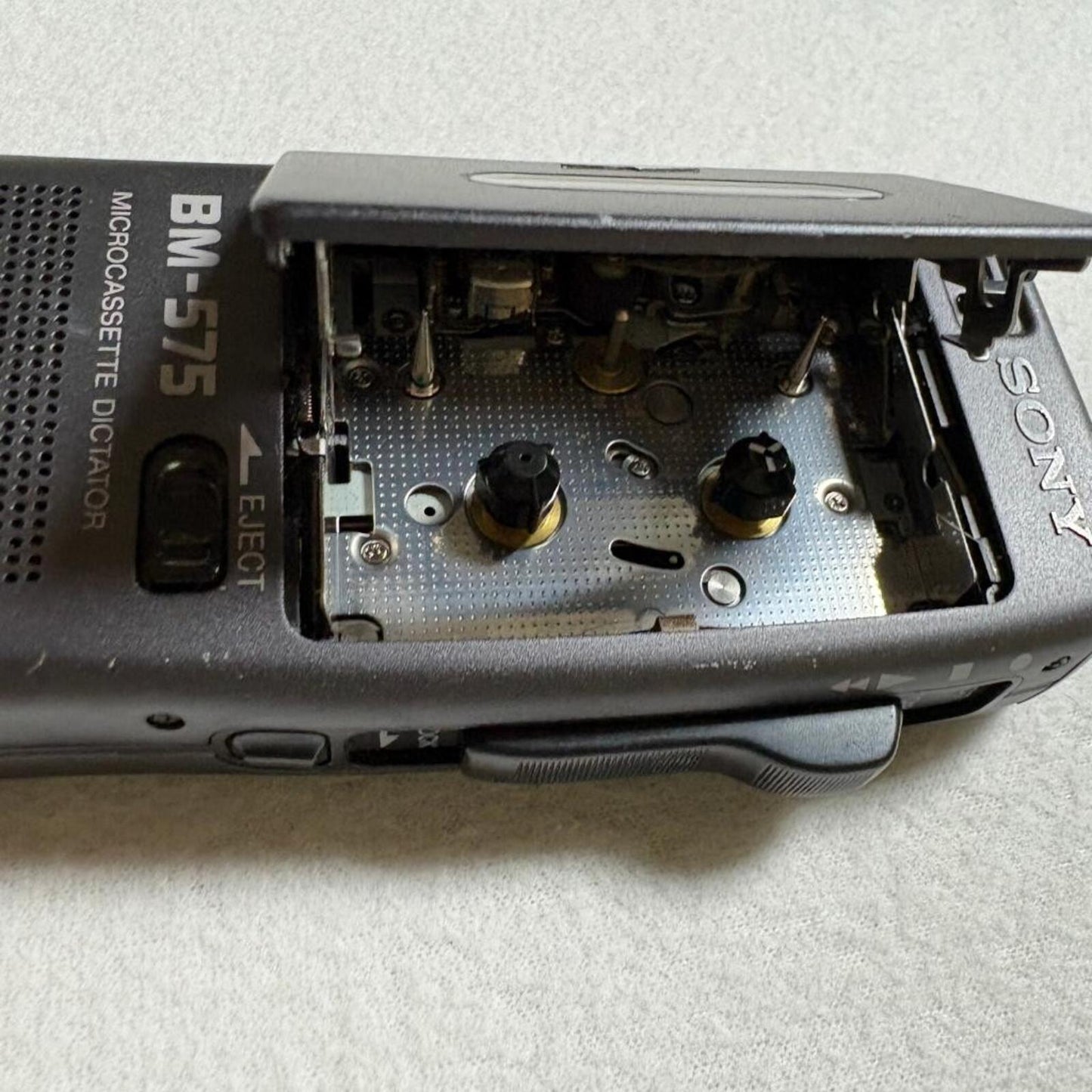 Sony BM-575 Microcassette Dictator Handheld Voice Recorder VOR Made in Japan
