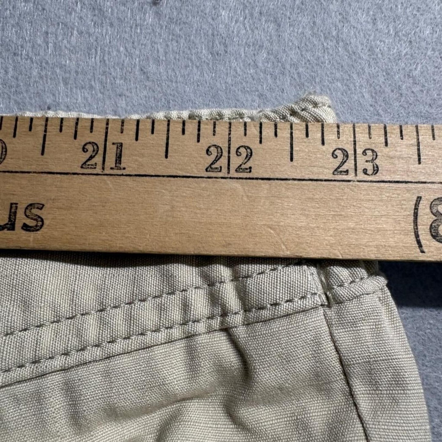 Eddie Bauer Ripstop Cargo Capri Pants Womens 24W Beige Tan Outdoor Crop Hiking