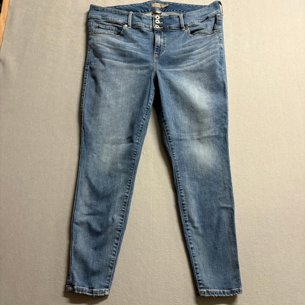 Torrid Super Soft Jeggings Womens 22R Blue Denim Stretch High Rise Skinny Jeans