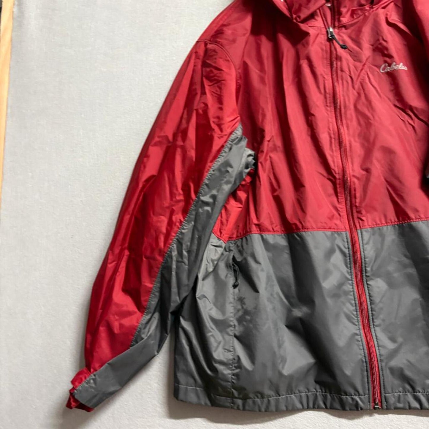 Cabelas 4Most Repel Rain Jacket Mens XL Red Gray Hooded Waterproof Windbreaker